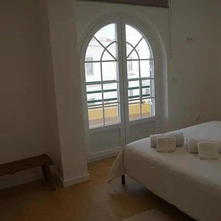 Alfaiate House * Santa Cruz (Oeste)